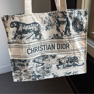 Christian Dior Wardujuy Beauty Tote Bag Novelty VIP Limited